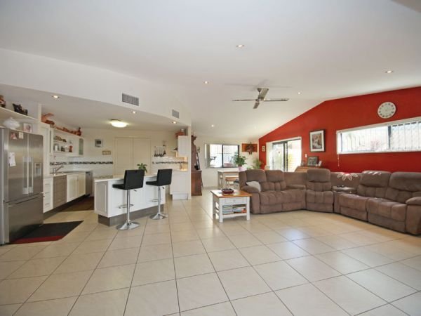 Photo - 118 Quinlan Street, Bracken Ridge QLD 4017 - Image 8