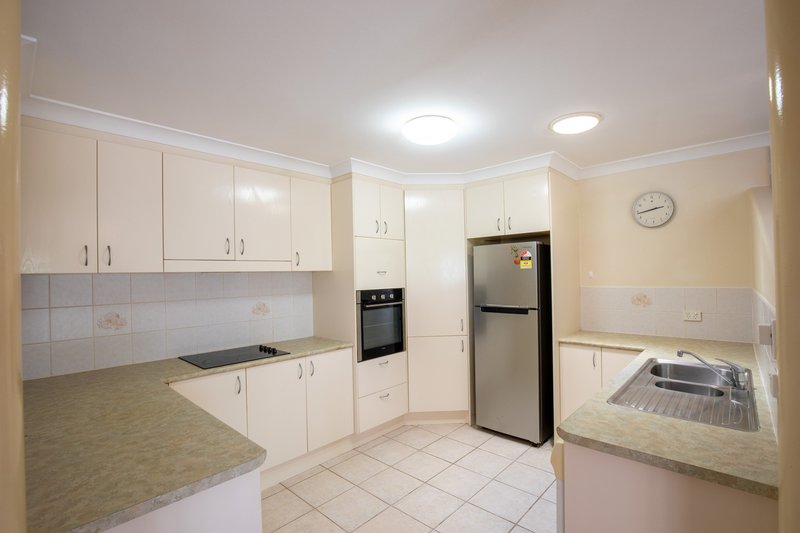 Photo - 1/18 Robur Court, Tuncurry NSW 2428 - Image 2