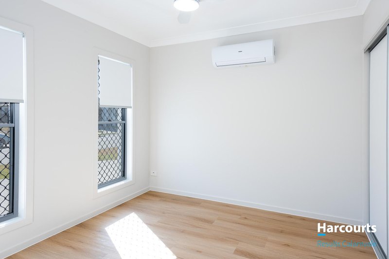 Photo - 1/18 Rochester Street, Hillcrest QLD 4118 - Image 2