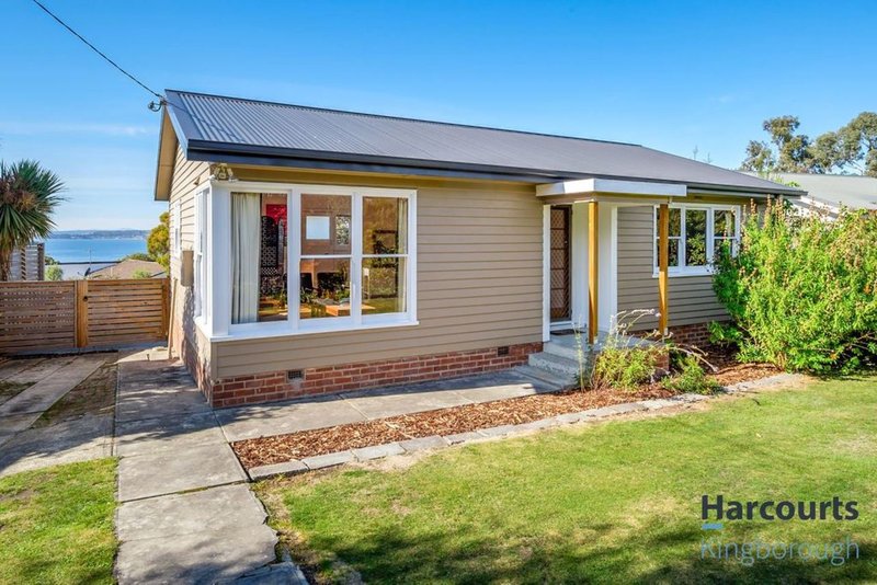 118 Roslyn Avenue, Blackmans Bay TAS 7052