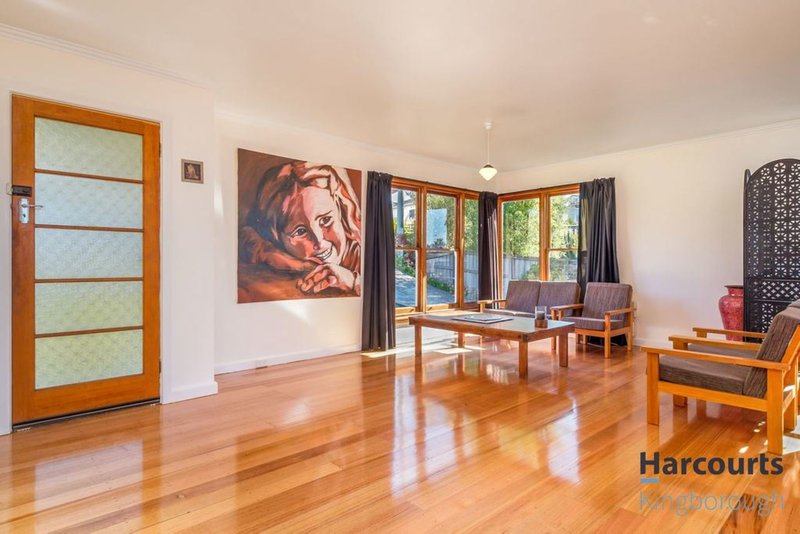 Photo - 118 Roslyn Avenue, Blackmans Bay TAS 7052 - Image 2