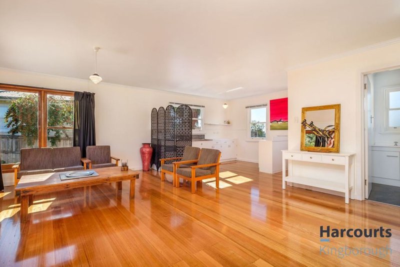 Photo - 118 Roslyn Avenue, Blackmans Bay TAS 7052 - Image 4