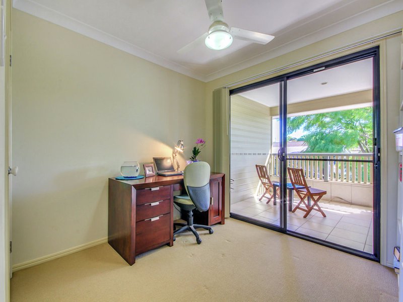 Photo - 1/18 Rowell Street, Zillmere QLD 4034 - Image 5