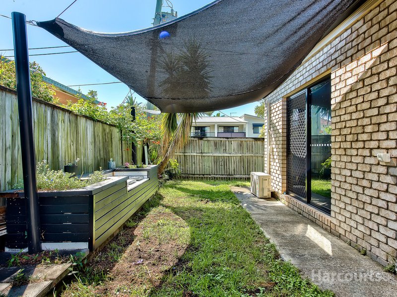 Photo - 1/18 Rowell Street, Zillmere QLD 4034 - Image 11