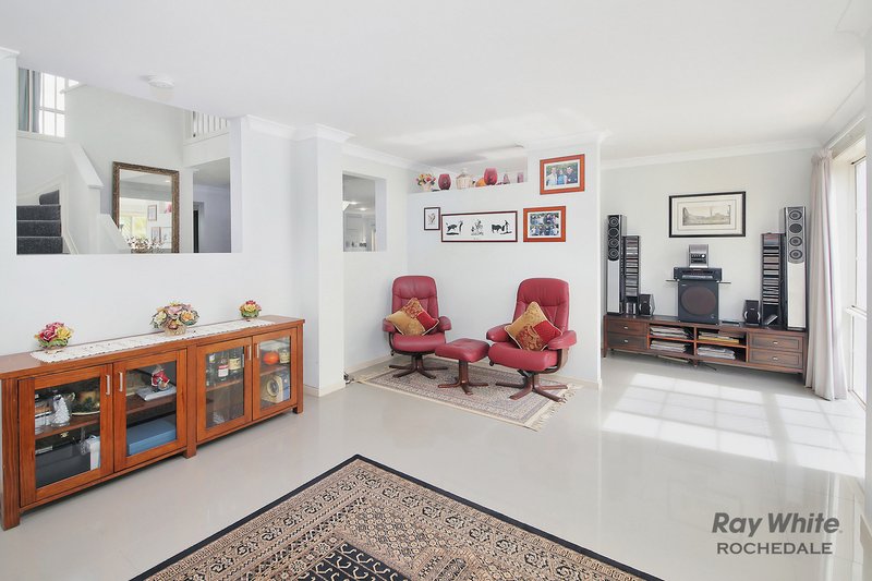 Photo - 118 Rubicon Crescent, Kuraby QLD 4112 - Image 3