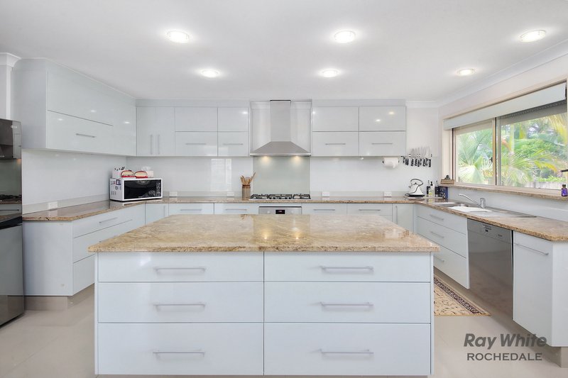 Photo - 118 Rubicon Crescent, Kuraby QLD 4112 - Image 9