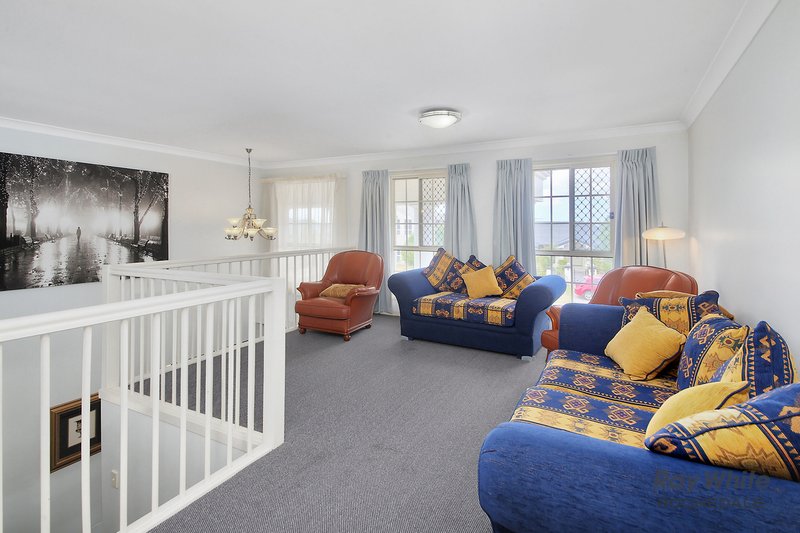 Photo - 118 Rubicon Crescent, Kuraby QLD 4112 - Image 14