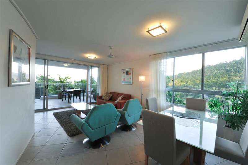 Photo - 1/18 Seaview Drive, Airlie Beach QLD 4802 - Image 10