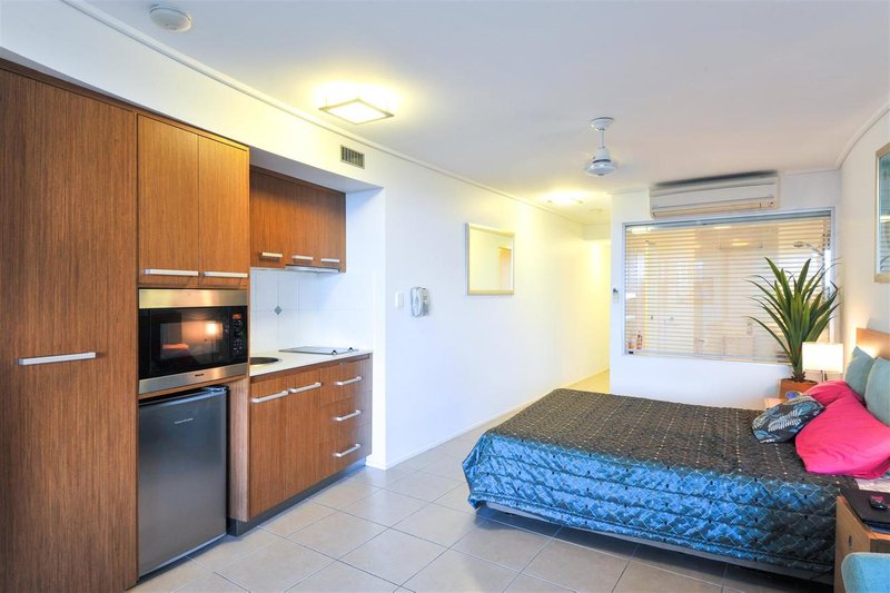 Photo - 1/18 Seaview Drive, Airlie Beach QLD 4802 - Image 24