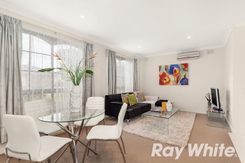 Photo - 1/18 Severn Street, Box Hill North VIC 3129 - Image 2