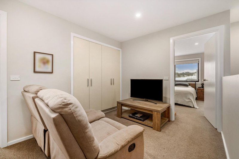 Photo - 1/18 Shugg Street, Taylor ACT 2913 - Image 6