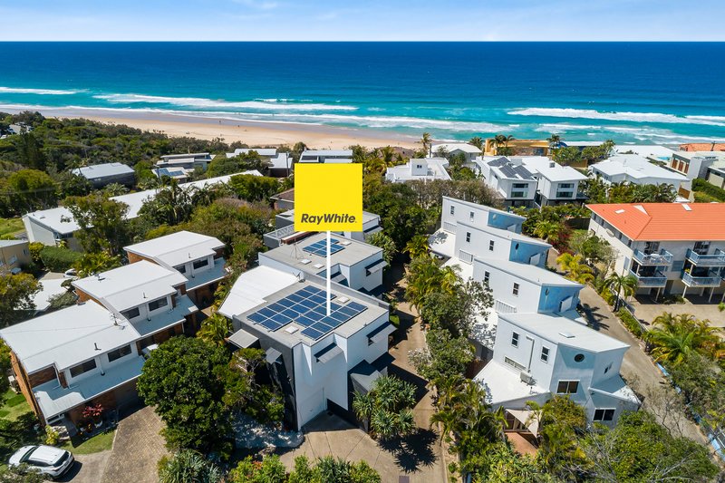 Photo - 1/18 Sobraon Street, Sunrise Beach QLD 4567 - Image 25