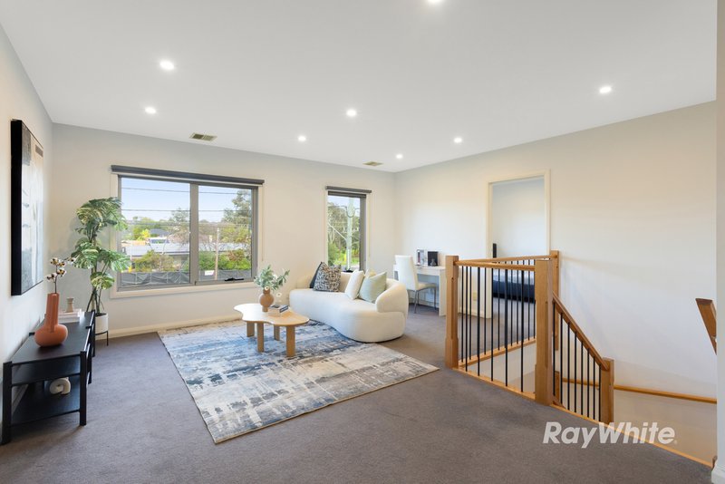 Photo - 118 Stanley Avenue, Mount Waverley VIC 3149 - Image 6