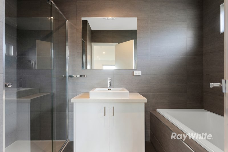 Photo - 118 Stanley Avenue, Mount Waverley VIC 3149 - Image 12