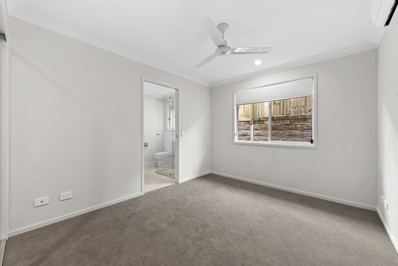 Photo - 1/18 Tejo Street, Holmview QLD 4207 - Image 7