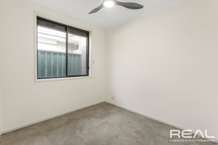 Photo - 118 The Boulevard, Parafield Gardens SA 5107 - Image 11