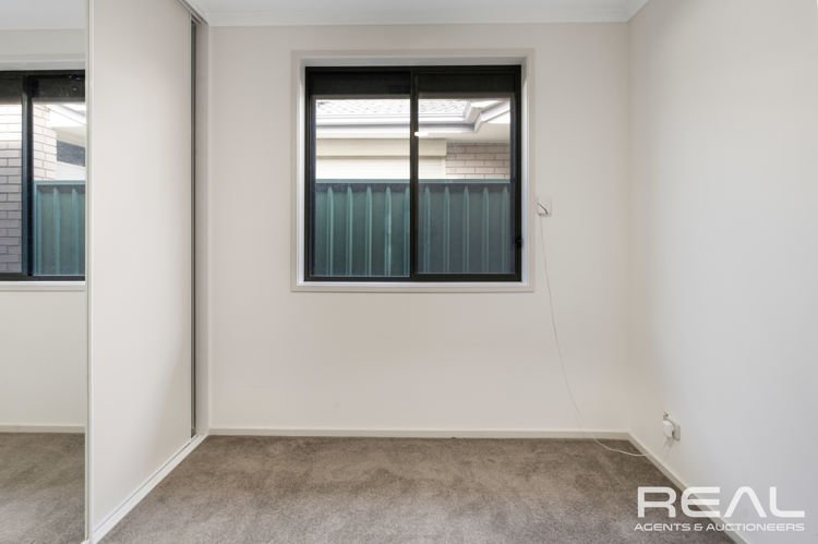 Photo - 118 The Boulevard, Parafield Gardens SA 5107 - Image 12