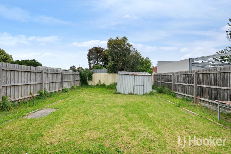 Photo - 1/18 Third Avenue, Dandenong North VIC 3175 - Image 9