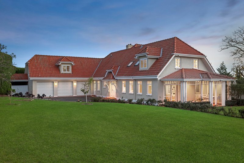Photo - 118 Tower Road, Mount Eliza VIC 3930 - Image 2
