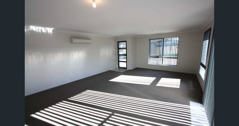 Photo - 1/18 Tranquil Place, Shearwater TAS 7307 - Image 3