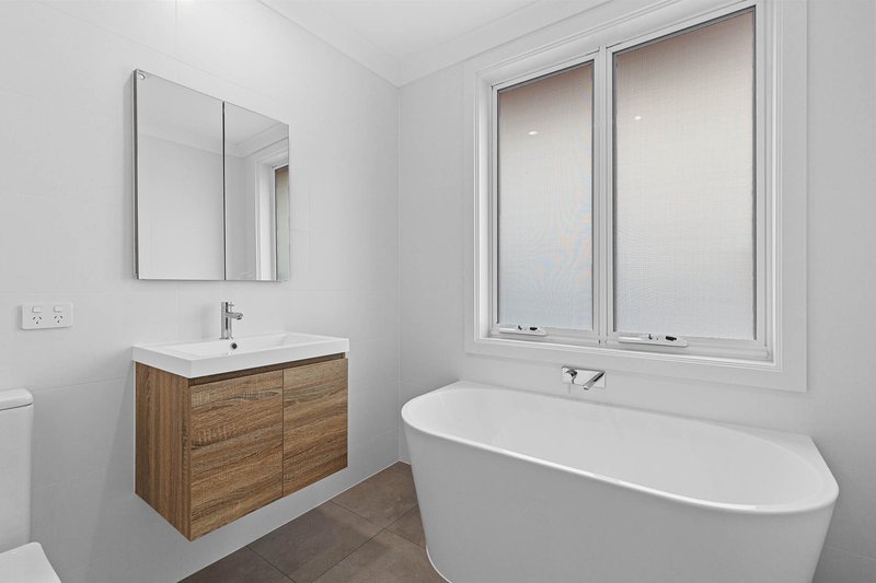 Photo - 1/18 Waverley Crescent, Bondi Junction NSW 2022 - Image 3