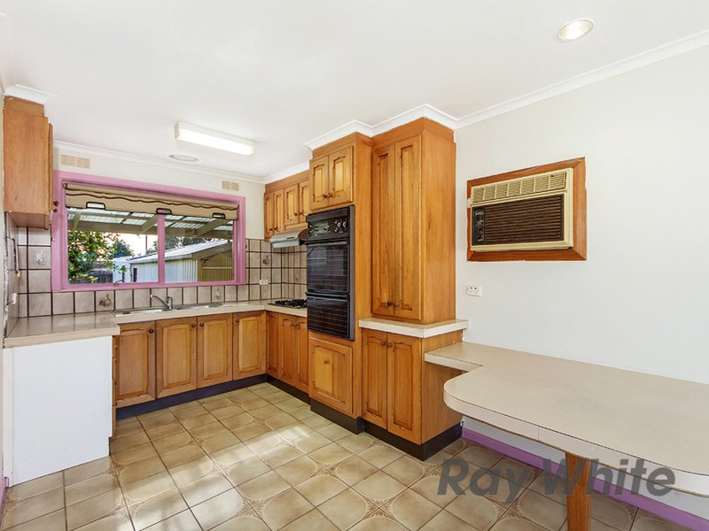 Photo - 118 William Street, St Albans VIC 3021 - Image 6