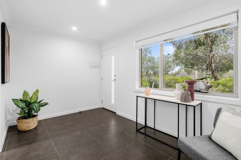 Photo - 1/18 Zenith Street, Pascoe Vale VIC 3044 - Image 11