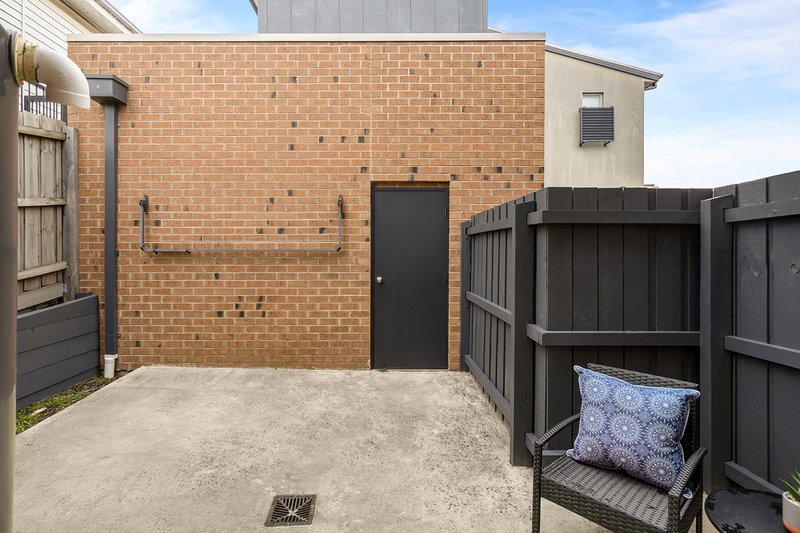 Photo - 1/18 Zenith Street, Pascoe Vale VIC 3044 - Image 16