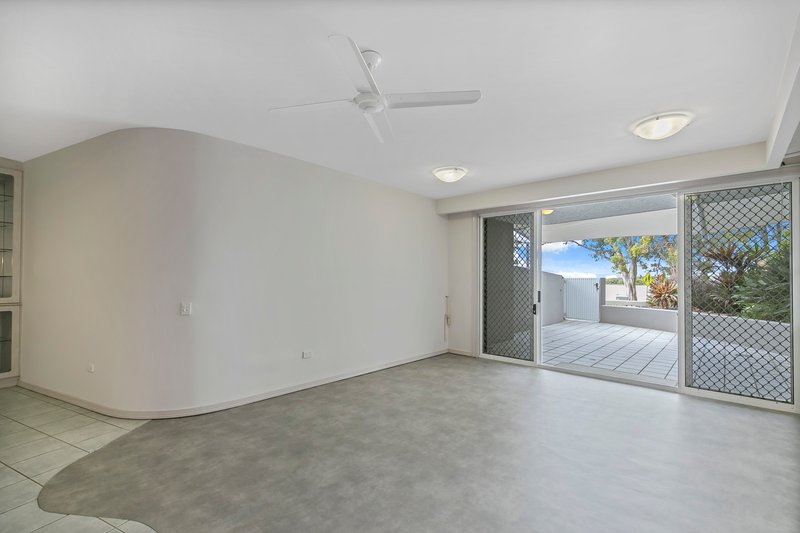 Photo - 11/80 Picnic Point Esplanade, Maroochydore QLD 4558 - Image 3