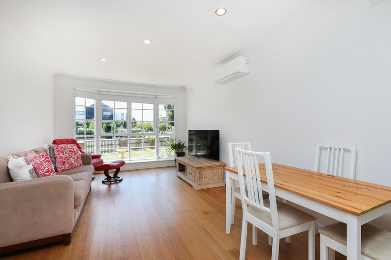 Photo - 1/180 Queen Street, Altona VIC 3018 - Image 3