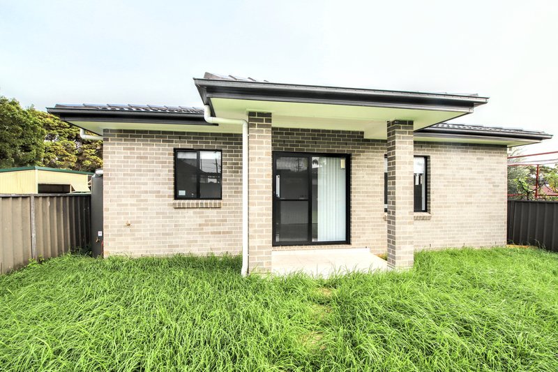 Photo - 1/183 Northam Avenue, Bankstown NSW 2200 - Image 1