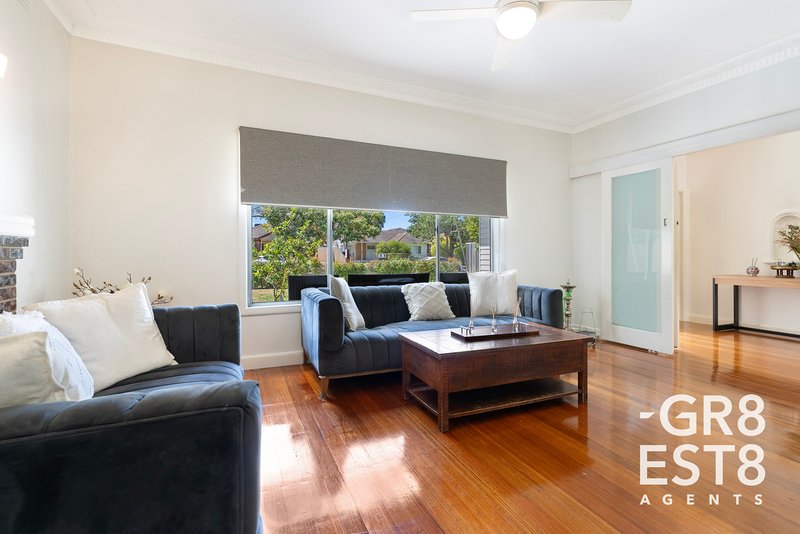 Photo - 1/183 Porter Road, Heidelberg Heights VIC 3081 - Image 4