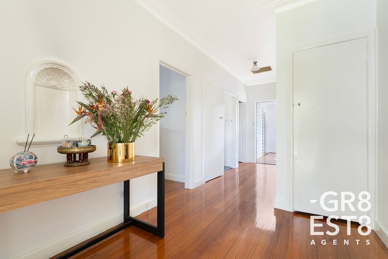 Photo - 1/183 Porter Road, Heidelberg Heights VIC 3081 - Image 5