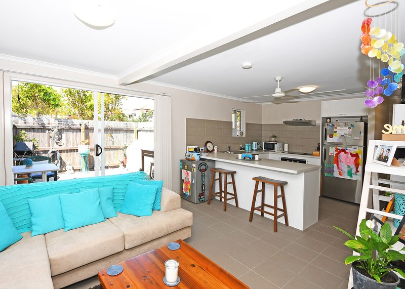 Photo - 1/184 Torquay Road, Scarness QLD 4655 - Image 4