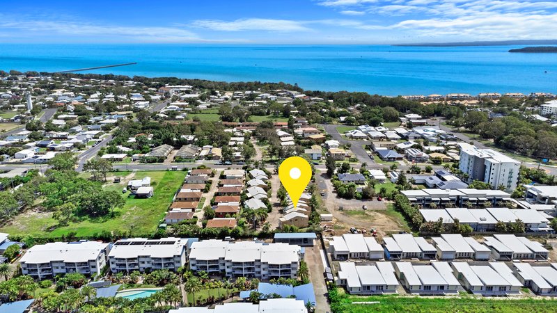 Photo - 11/85 Miller Street, Urangan QLD 4655 - Image 22