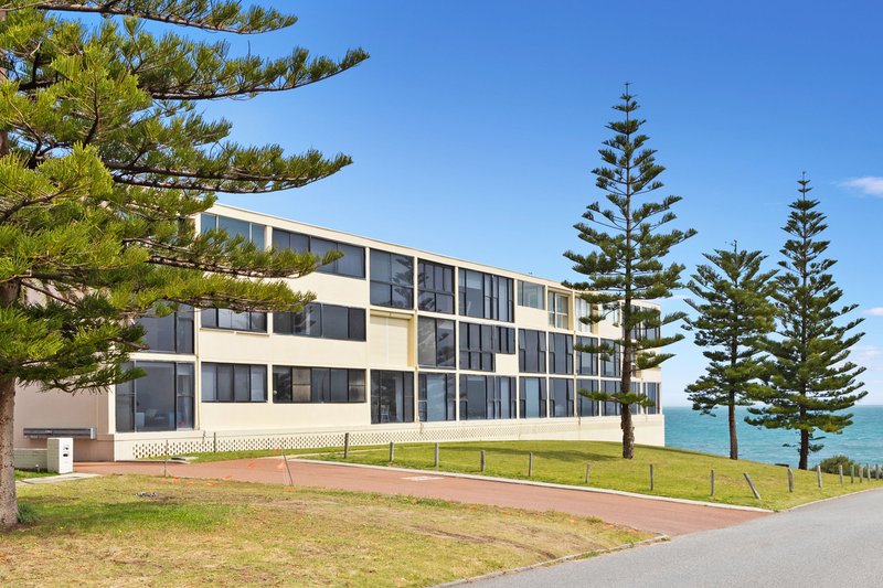 Photo - 11/86 Marine Parade, Cottesloe WA 6011 - Image 4