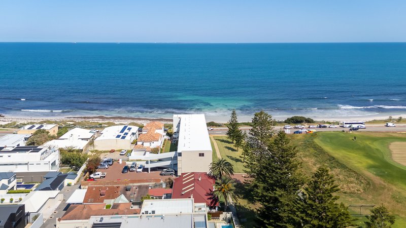 Photo - 11/86 Marine Parade, Cottesloe WA 6011 - Image 9