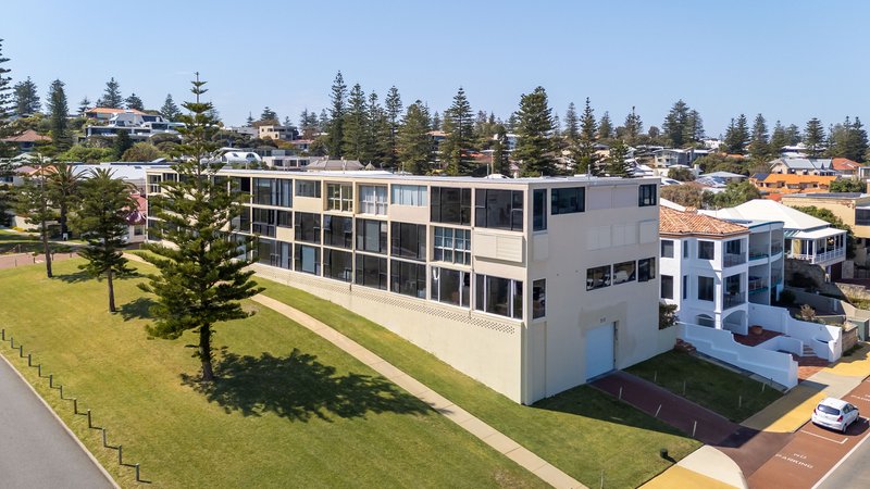 Photo - 11/86 Marine Parade, Cottesloe WA 6011 - Image 11