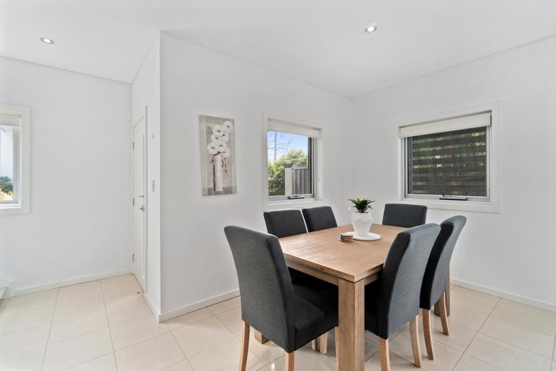 Photo - 1/186 Newbridge Road , Moorebank NSW 2170 - Image 6