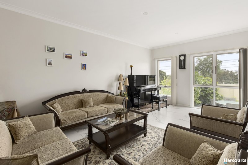 Photo - 1/188 Foote Street, Templestowe VIC 3106 - Image 2