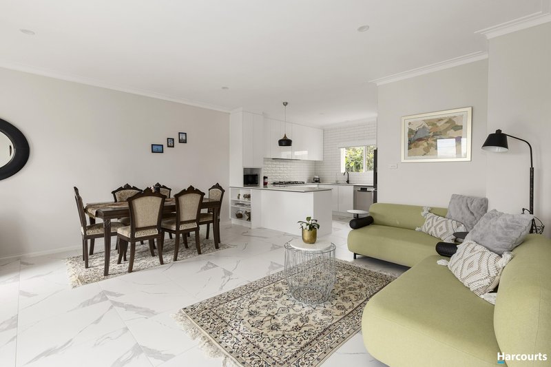 Photo - 1/188 Foote Street, Templestowe VIC 3106 - Image 3