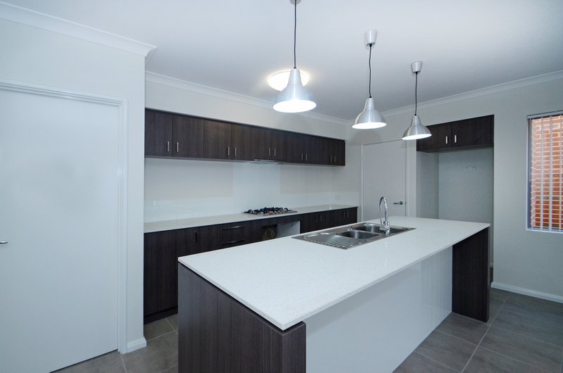 Photo - 1/188 Surrey Road, Rivervale WA 6103 - Image 4