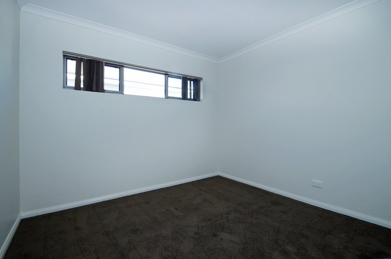 Photo - 1/188 Surrey Road, Rivervale WA 6103 - Image 10