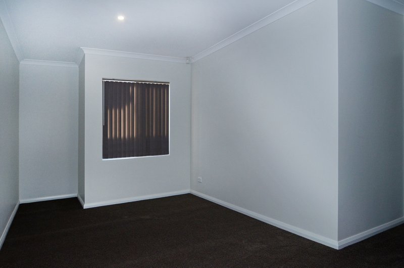 Photo - 1/188 Surrey Road, Rivervale WA 6103 - Image 11