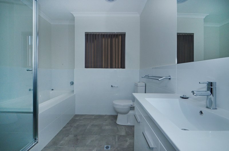 Photo - 1/188 Surrey Road, Rivervale WA 6103 - Image 12