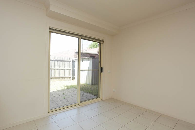 Photo - 11/883 Plenty Road, South Morang VIC 3752 - Image 4