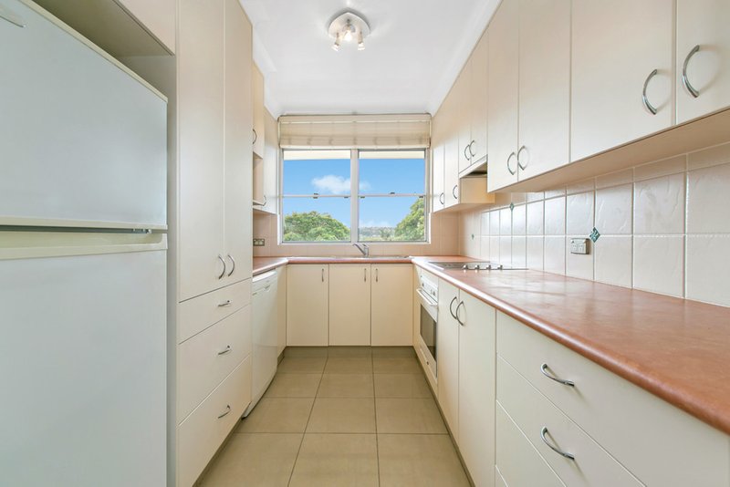 Photo - 11/89 Oaks Avenue, Dee Why NSW 2099 - Image 5