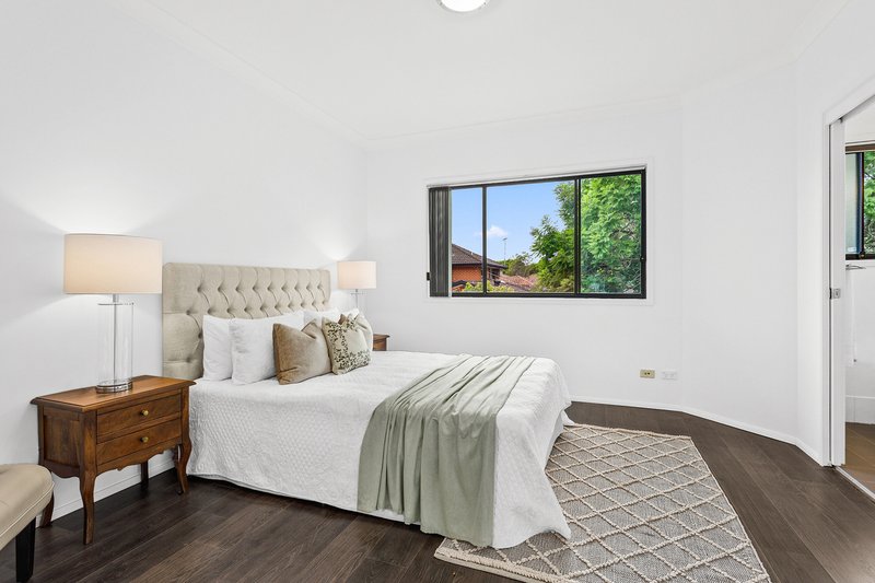 Photo - 118a Belmore Road, Peakhurst NSW 2210 - Image 8