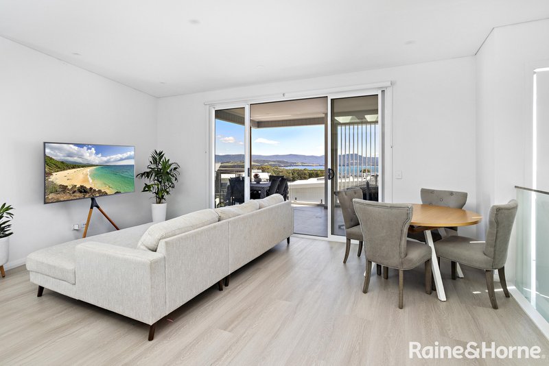 Photo - 1/18A Falcon Street, Shellharbour City Centre NSW 2529 - Image 5