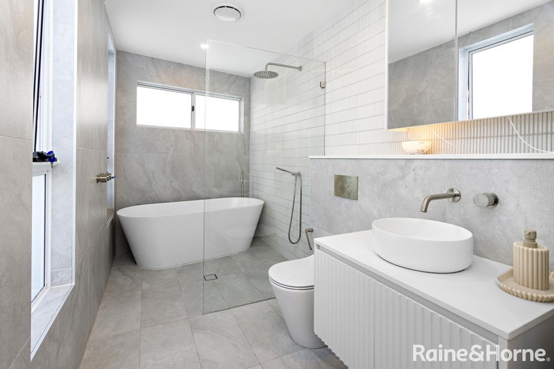 Photo - 1/18A Falcon Street, Shellharbour City Centre NSW 2529 - Image 6